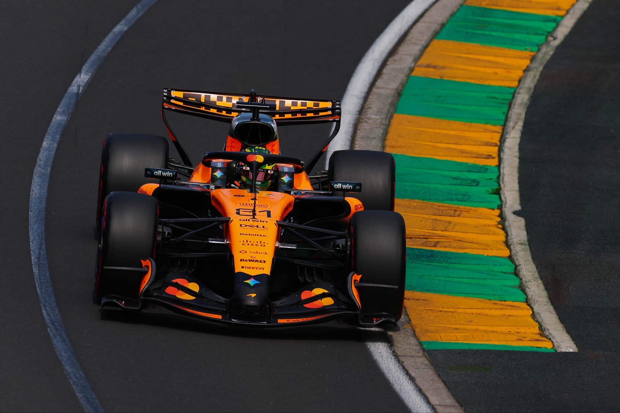 Piastri rozbił się z powodu pracy nowych silników F1