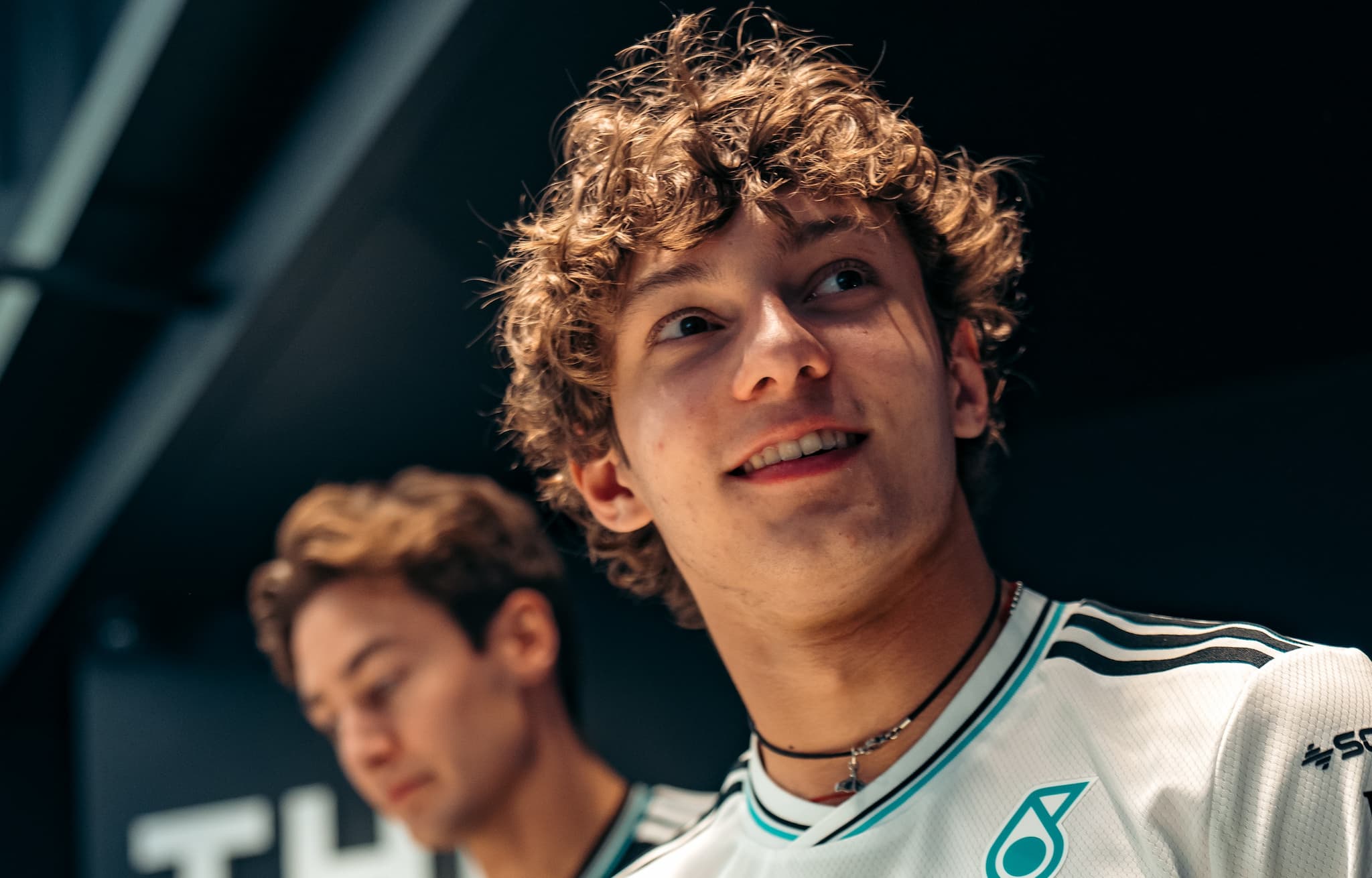 Problemy Russella, Antonelli pobił rekord F1 i wygrał kwalifikacje w Chinach!