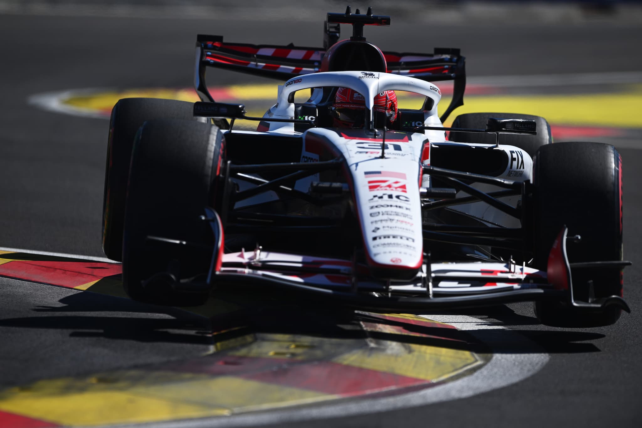 Trudna sytuacja Ocona w F1. Haas blisko zmiany kierowcy na sezon 2027
