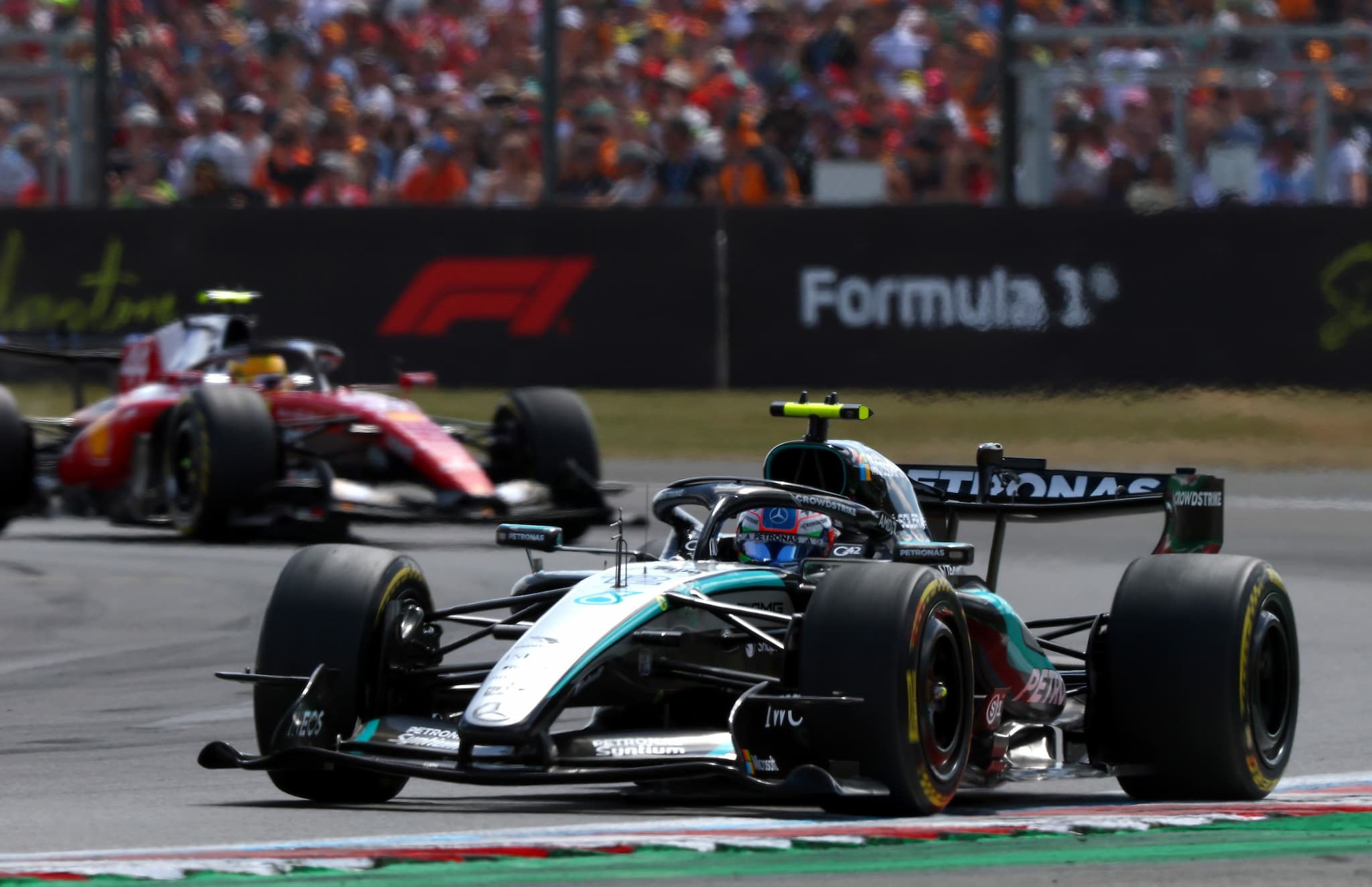 F1: Ferrari nie powtórzyło sukcesu z piątku. Antonelli najszybszy, Verstappen przegrał z Hadjarem