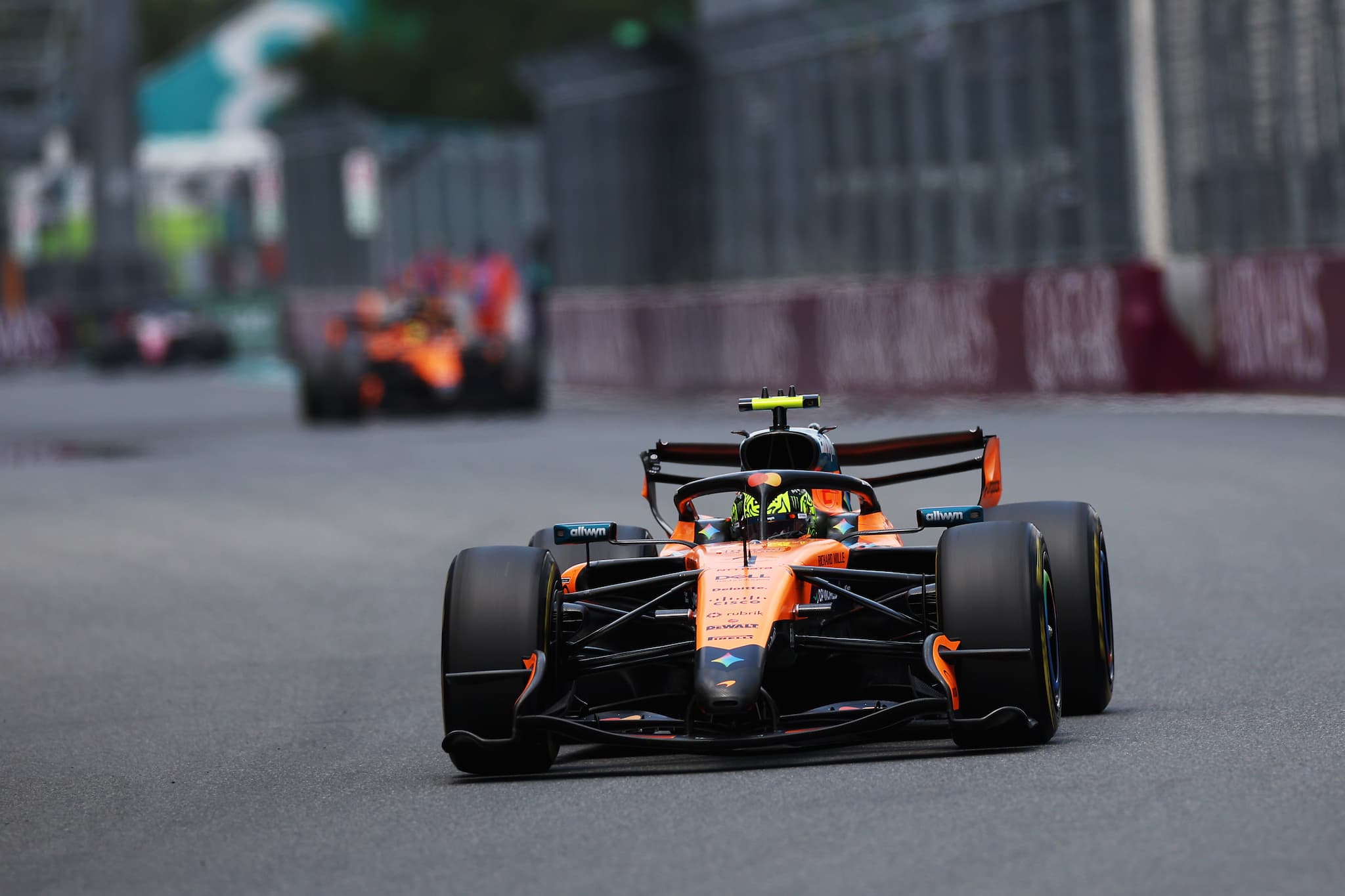 Norris wygrał sprint F1 w Miami! Dublet McLarena, kara Antonellego