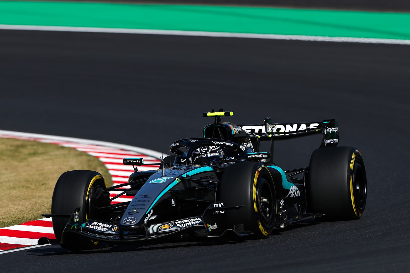 Antonelli szybszy od Russella w trzecim treningu F1, kolejny problem Norrisa