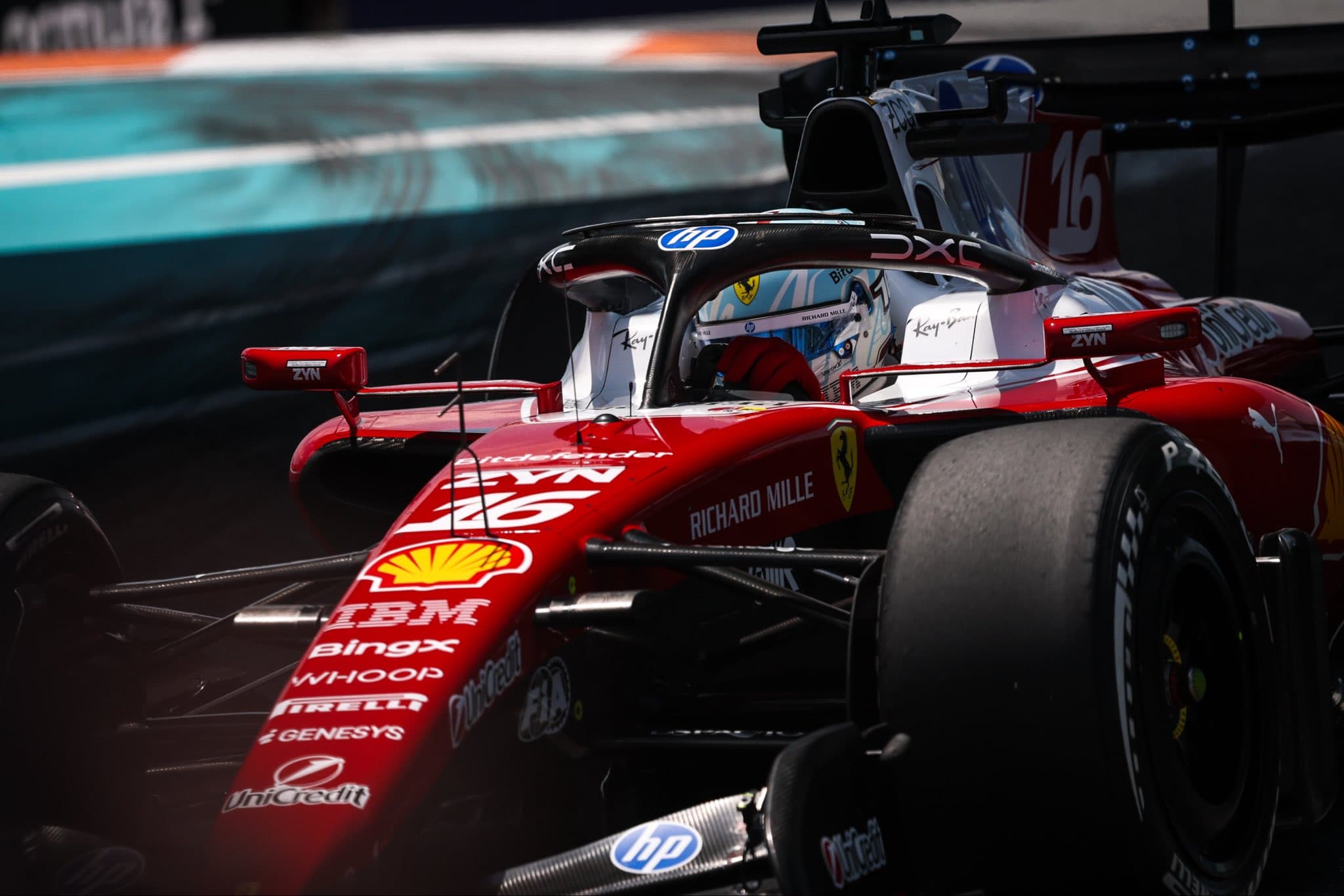 F1: Leclerc najszybszy w treningu w Miami, kłopoty z silnikiem Mercedesa